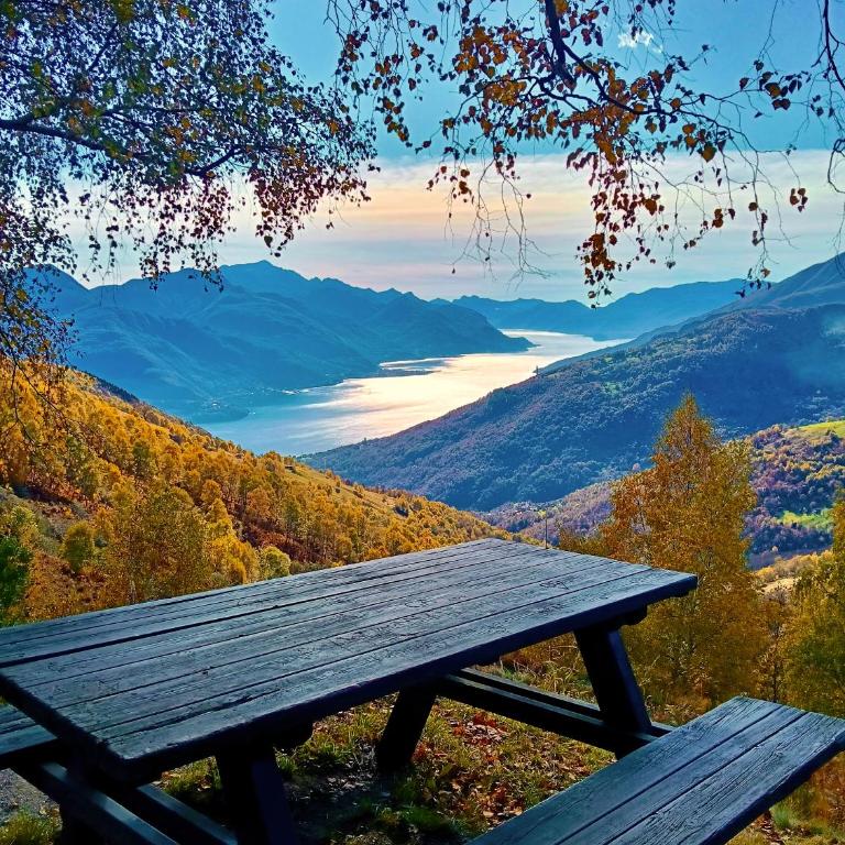 Lake Como PORTO VECCHIO - Charming Lakefront Apartment in the Heart of Domaso - Appartamento con 1 Camera da Letto - 73