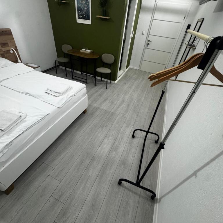 Old Town Trotters Heritage Apartments - Deluxe Double or Twin Room - 13