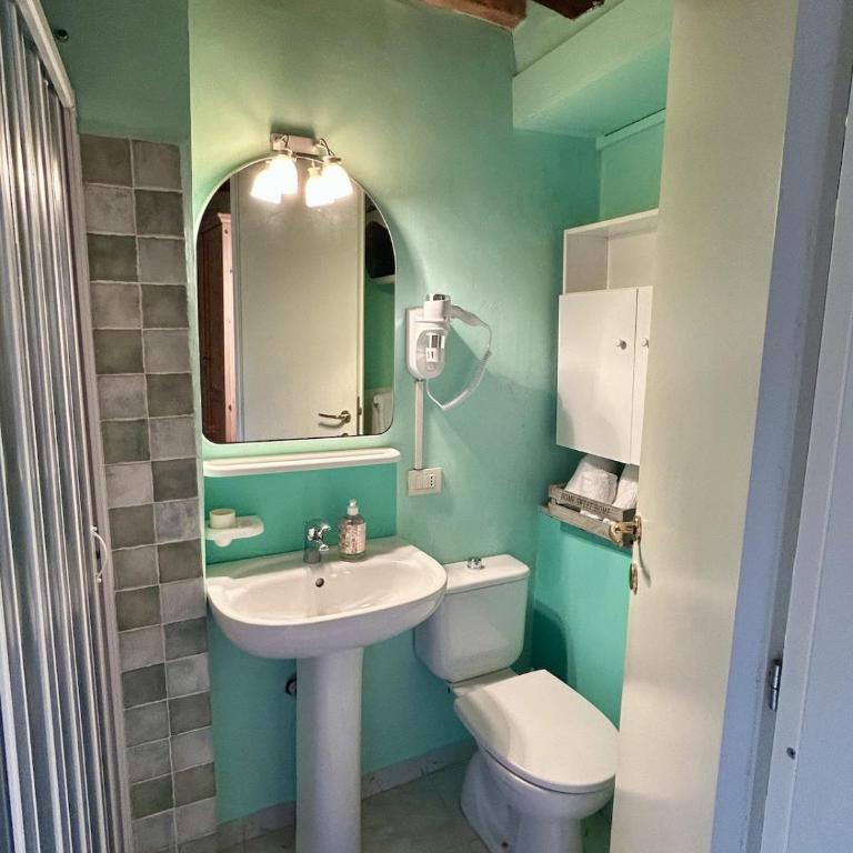 Little Cozy Old Town Lucca with AirC and Wifi - One-Bedroom Apartment - 23