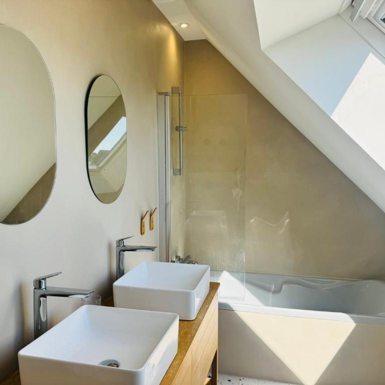 Maison de village 8 pers, au calme, jardin, wifi - Ferienhaus mit 4 Zimmern - 7
