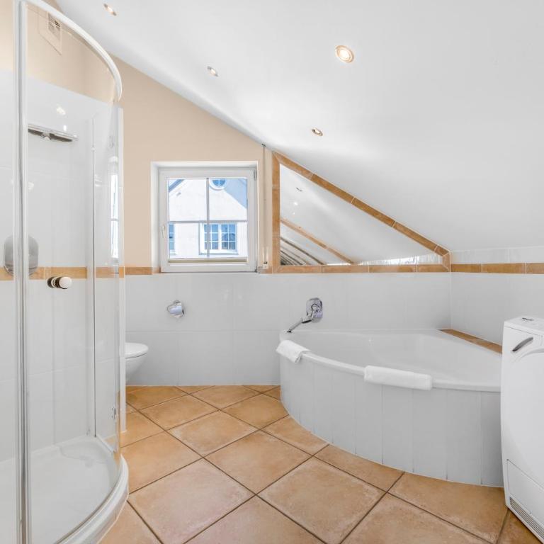 Holiday Apartments by Das Grüne Hotel zur Post - 100 % BIO & Villa Ceconi - Penthouse Apartment - including roof top - 13