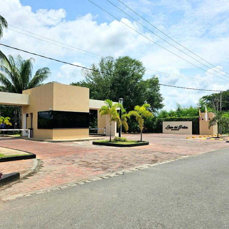 Casa con piscina privada en Lagos del Peñon - Casa de 4 dormitorios - 10