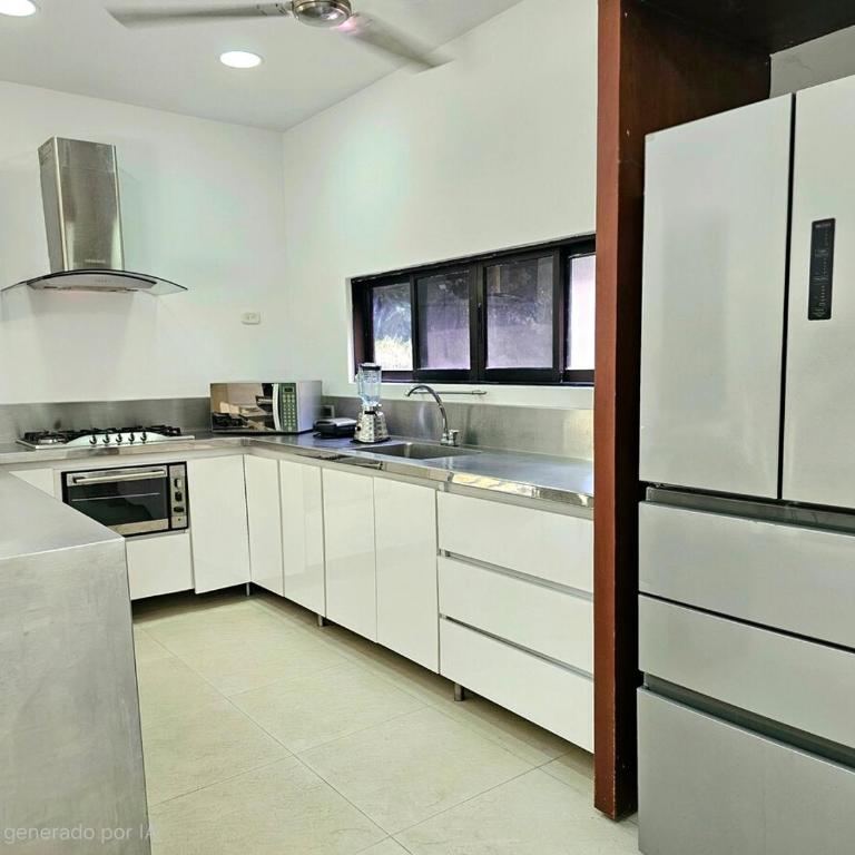 Casa con piscina privada en Lagos del Peñon - Casa de 4 dormitorios - 14