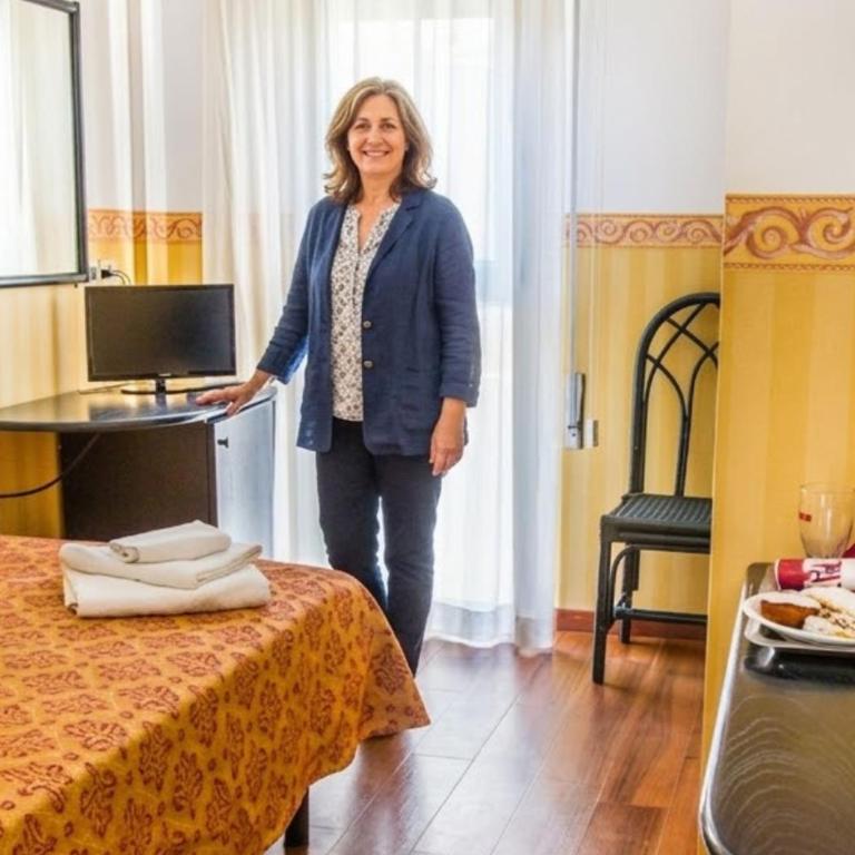 Hotel Consul - Family Hotel - Economy Double Room - 8