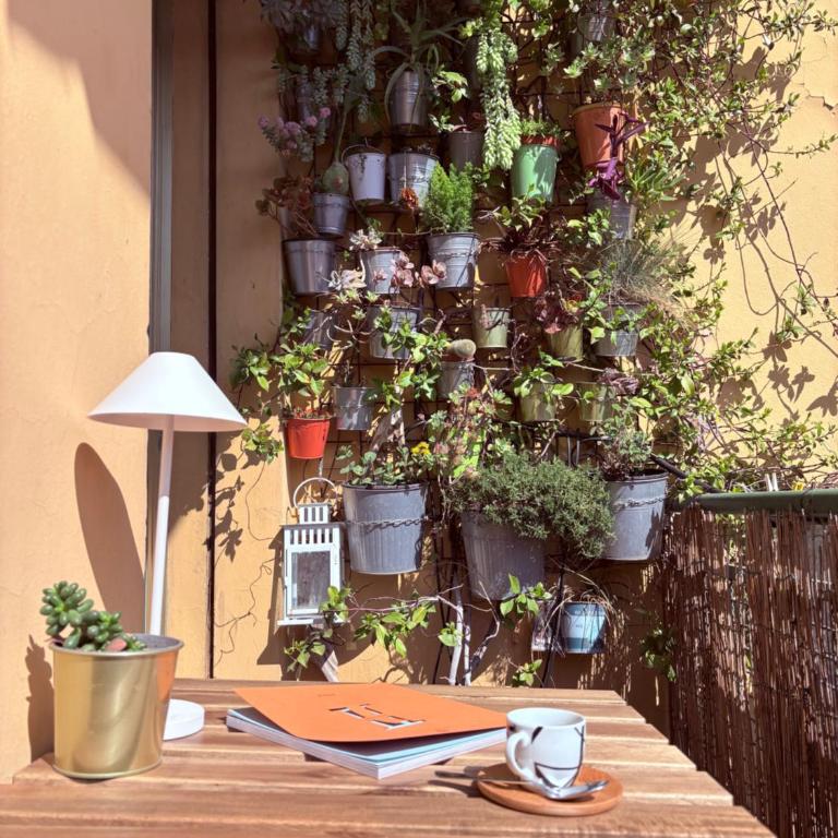 Botanical - One-Bedroom Apartment with Balcony - 4