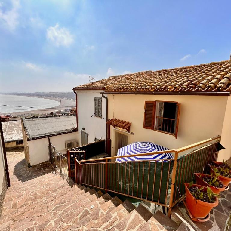 Bilo Torre - caratteristico cielo terra con vista mare in centro - One-Bedroom Apartment - 2