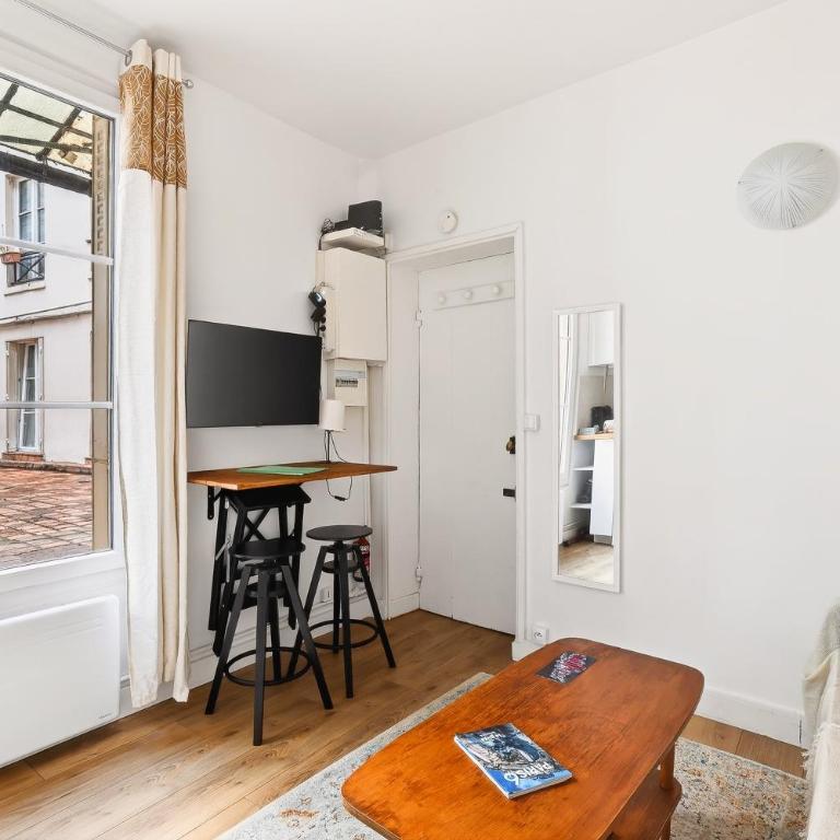 Lovely Studio 10 mn walk to Louvre & Latin Quarter - Studio - 10