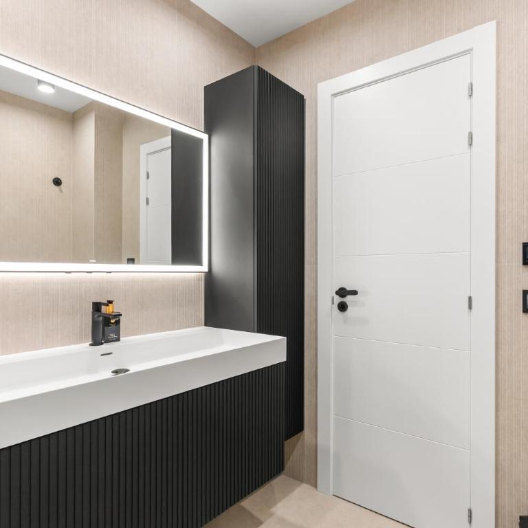 FIRST SEA LINE PUERTO BANUS 2 Bedrooms Apartment in a Private Residential Complex - Apartamento de 2 dormitorios - 7