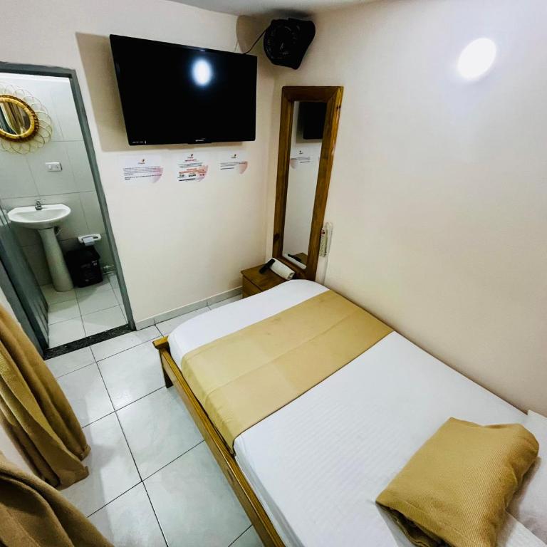 Hotel El Progreso - Económico, Central y Familiar en Armenia - Habitación Individual - 2