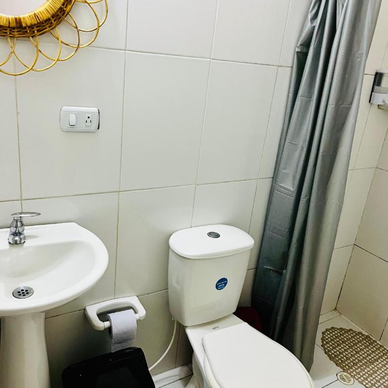 Hotel El Progreso - Económico, Central y Familiar en Armenia - Habitación Doble - 1