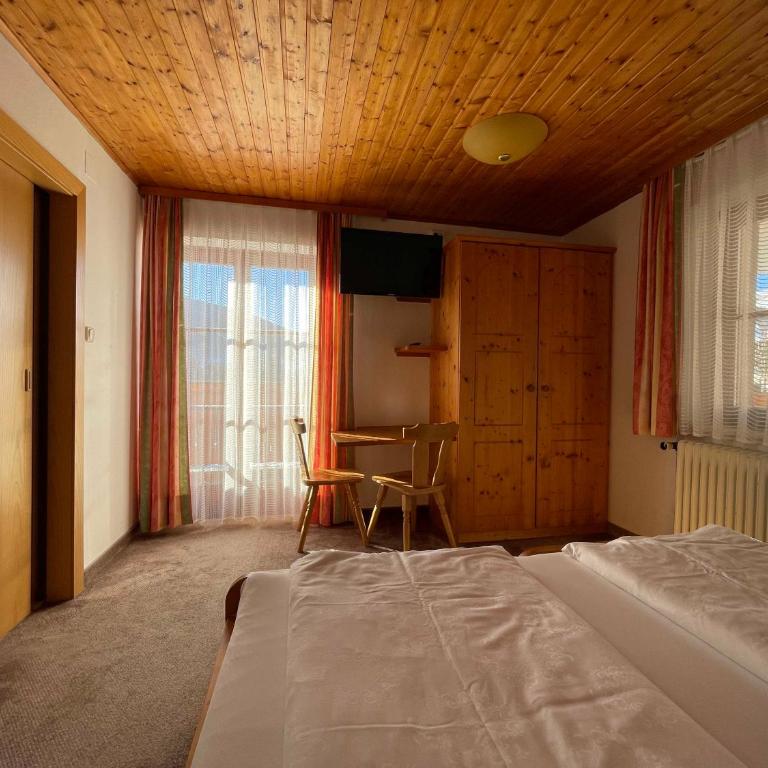 Julius Appartements & Zimmer - Doppelzimmer mit Balkon - 15
