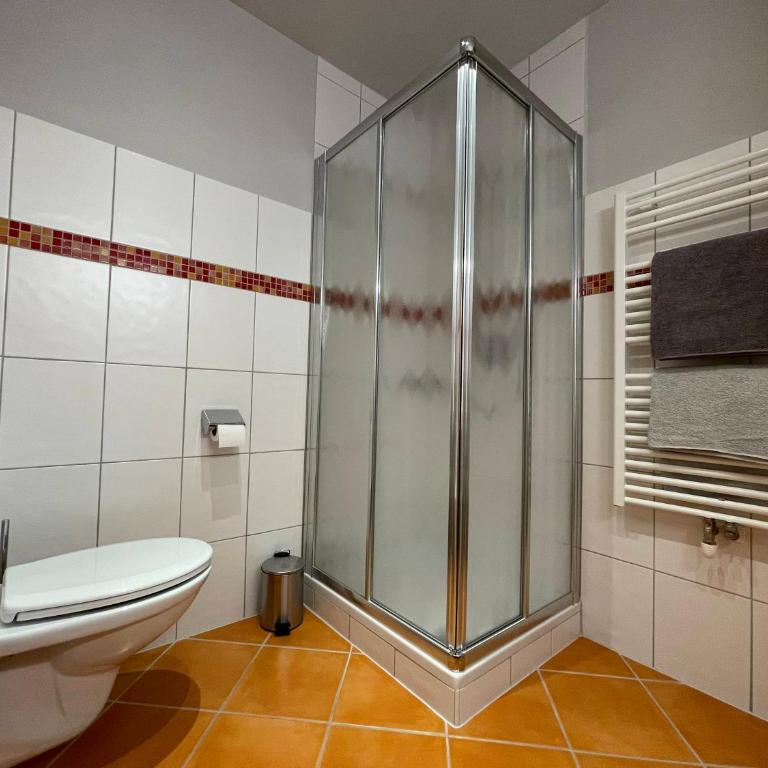 Julius Appartements & Zimmer - Apartment mit 2 Schlafzimmern und Balkon - 14