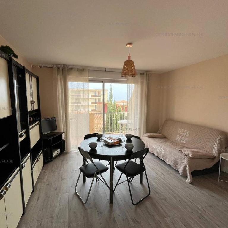 Appartement 2 étoiles à 50m de la plage avec balcon et parking privé - FR-1-619-143 - Apartment - 10
