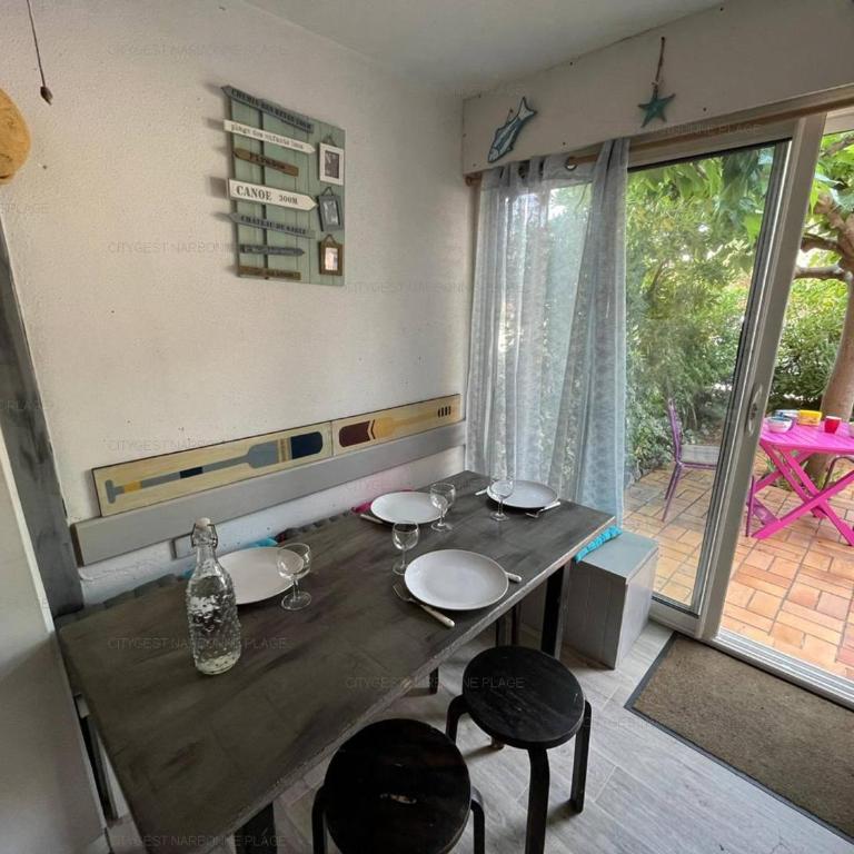 Appartement Rez-de-Chaussée avec Terrasse et Parking à Narbonne Plage - FR-1-619-150 - Apartment - 12