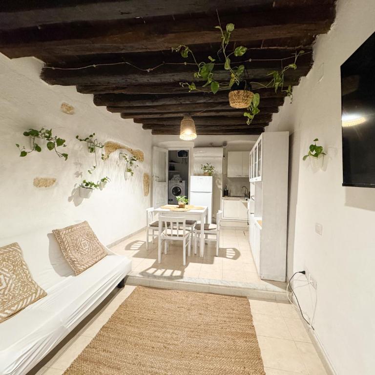 Kalma - at the picturesque Via Stretta - Two-Bedroom Townhouse - 6