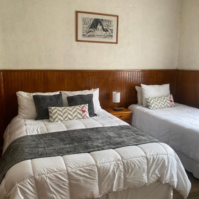 CHALET CHAPITAL Punta Arenas - Quadruple Room with Private Bathroom - 3