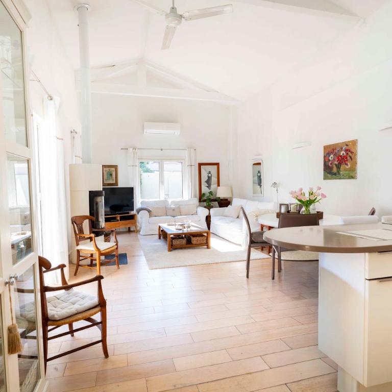 Le Cabanon Cap d Antibes 80 m de la plage - Villa 2 Chambres - 23