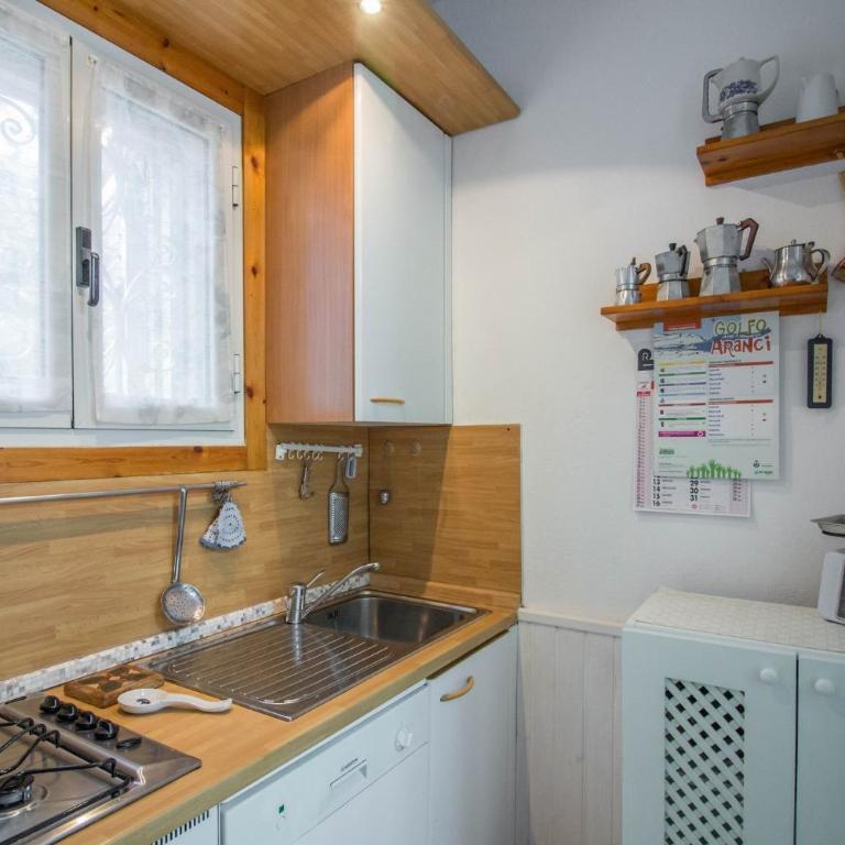 GuestHost - Golfo Aranci Lovely Nest with Veranda - Appartamento con 1 Camera da Letto - 2