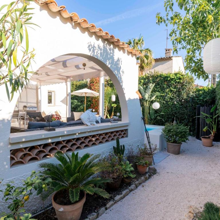 Le Cabanon Cap d Antibes 80 m de la plage - Villa 2 Chambres - 17