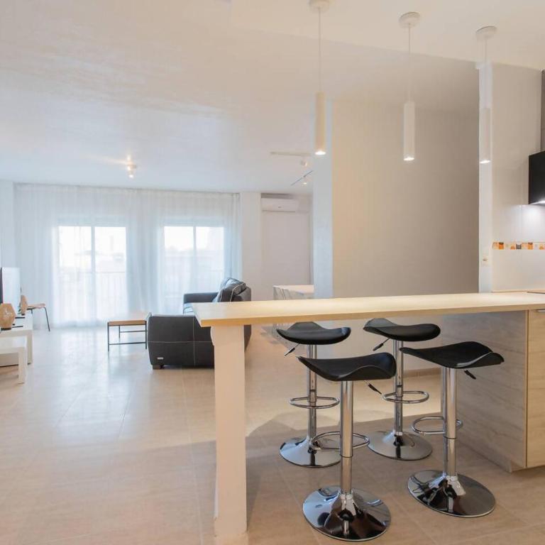 Gran piso nuevo, junto al puerto de Cartagena. - Apartamento - 1