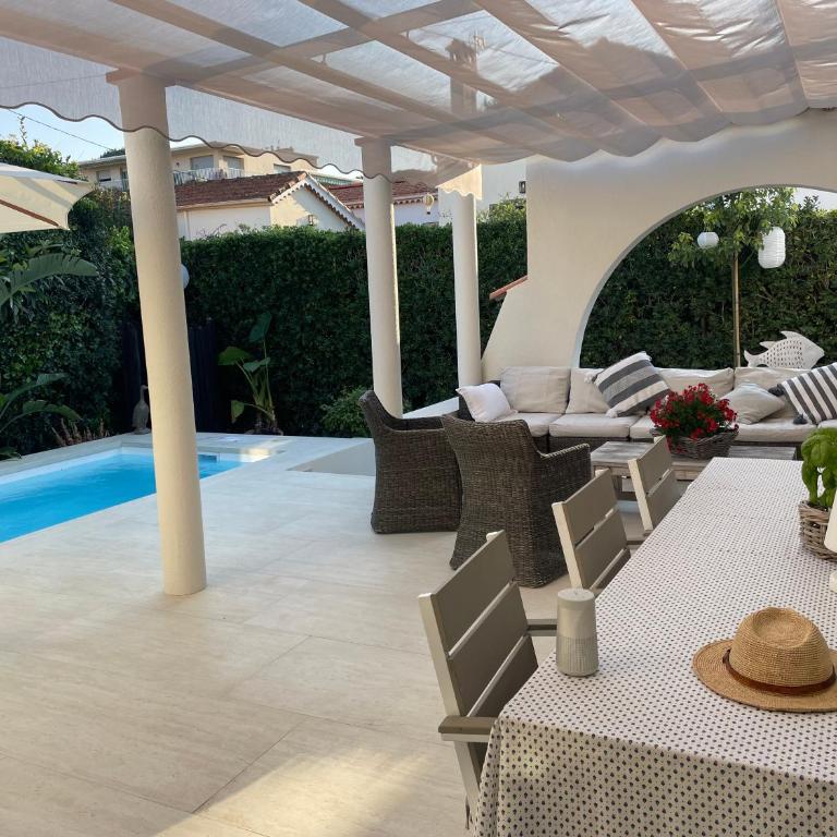 Le Cabanon Cap d Antibes 80 m de la plage - Villa 2 Chambres - 6