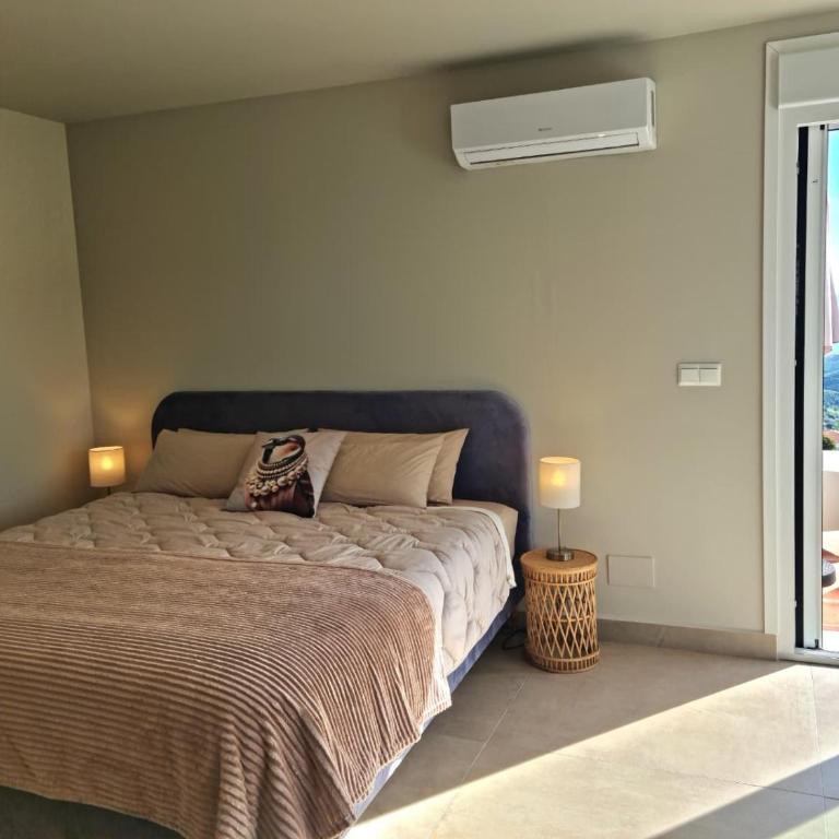 Casa La Jolla B&B - Habitación con cama extragrande y vistas al mar - 8