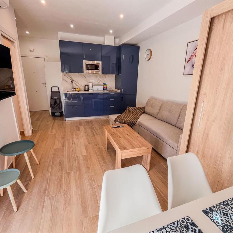 Skol 231 - Studio at Skol Building in Marbella centre with sea views - Apartamento - 9