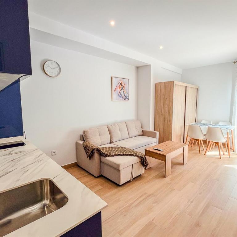 Skol 231 - Studio at Skol Building in Marbella centre with sea views - Apartamento - 12