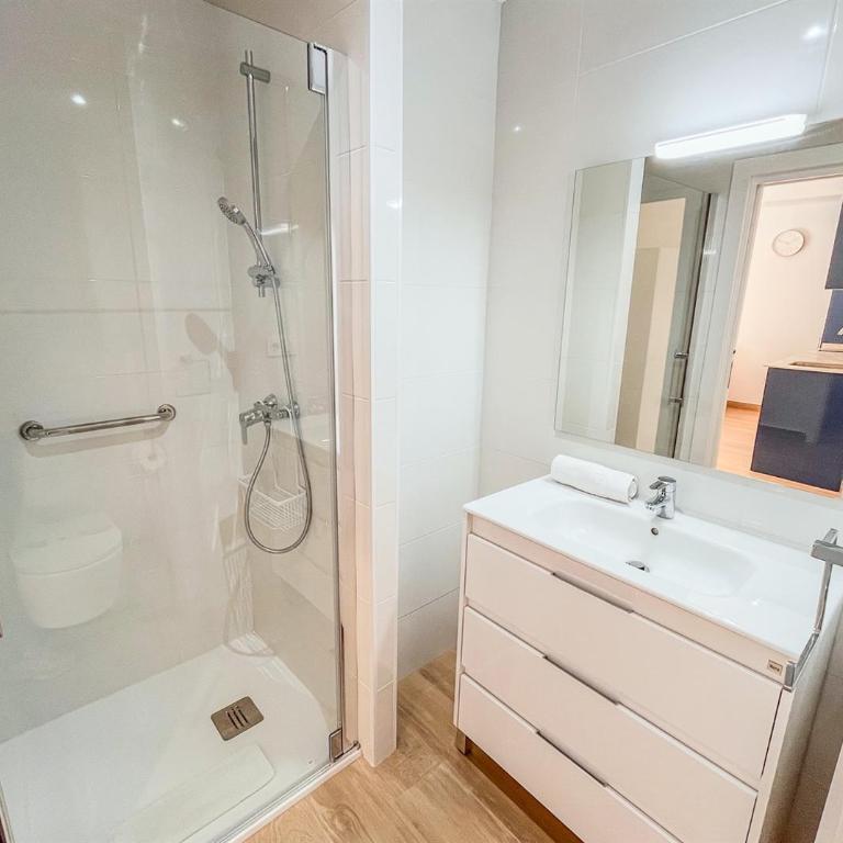 Skol 231 - Studio at Skol Building in Marbella centre with sea views - Apartamento - 34
