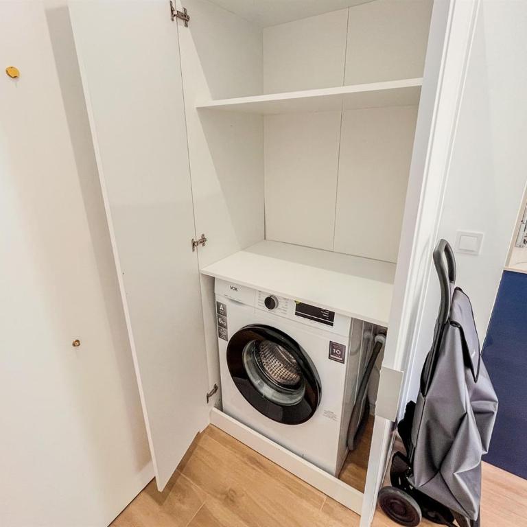 Skol 231 - Studio at Skol Building in Marbella centre with sea views - Apartamento - 39