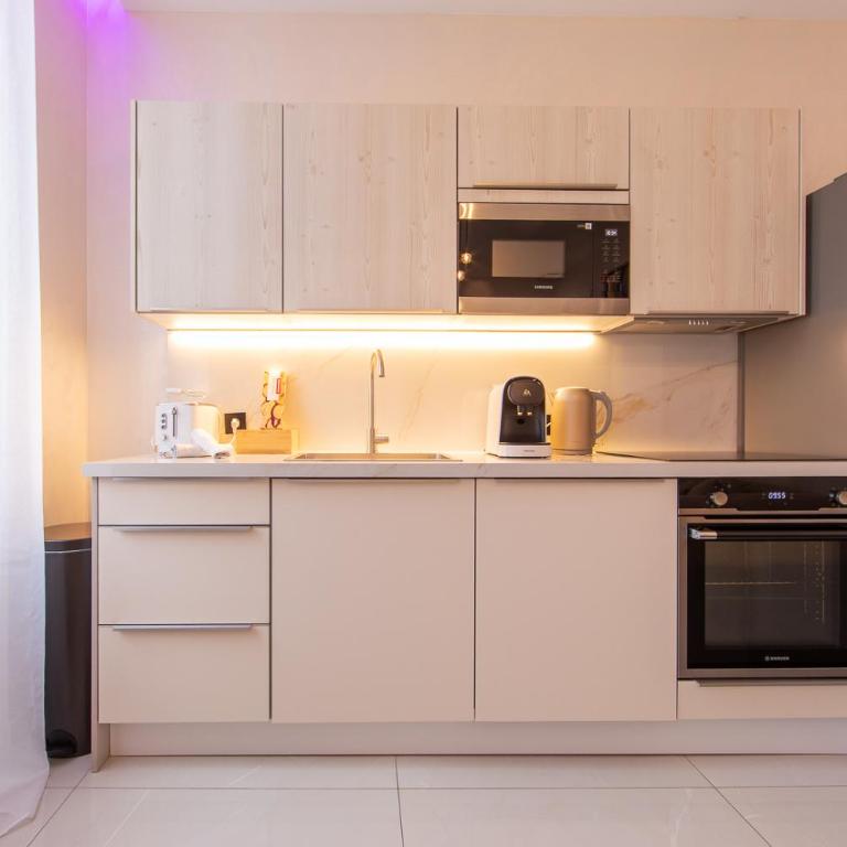 Luxury Apartment - Central Cannes, near Beach & Palais - LRACANNES - ROSE - Appartement 2 Chambres Deluxe avec Balcon - 8