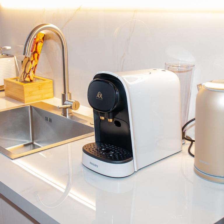 Luxury Apartment - Central Cannes, near Beach & Palais - LRACANNES - ROSE - Appartement 2 Chambres Deluxe avec Balcon - 5