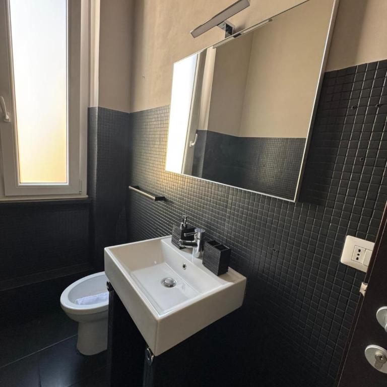 Domus Avi - Re di Roma - Camera Matrimoniale con Bagno Privato - 7