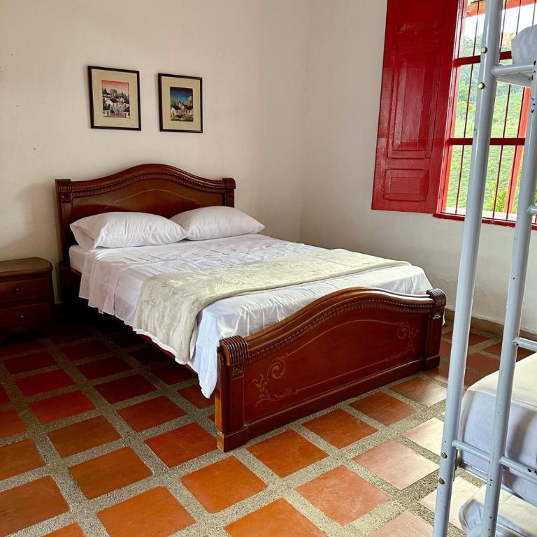 Finca Las Acacias Ecohome - Four-Bedroom House - 16