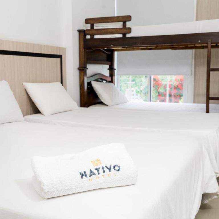 Hotel Nativo - Habitación Cuádruple con balcón - 1