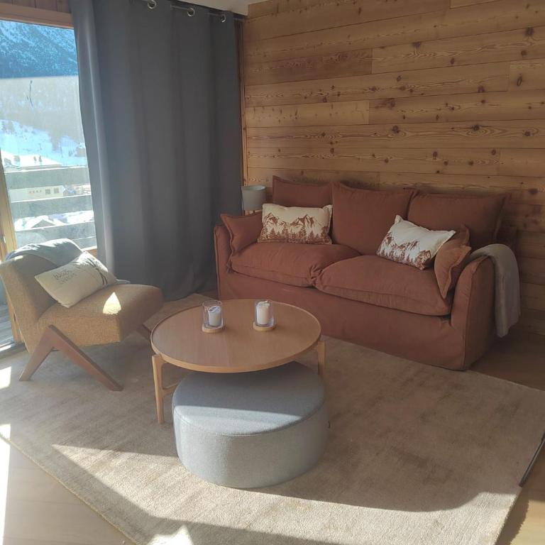 La Chamoisiere Montgenevre - Appartement avec Vue sur la Montagne - 1