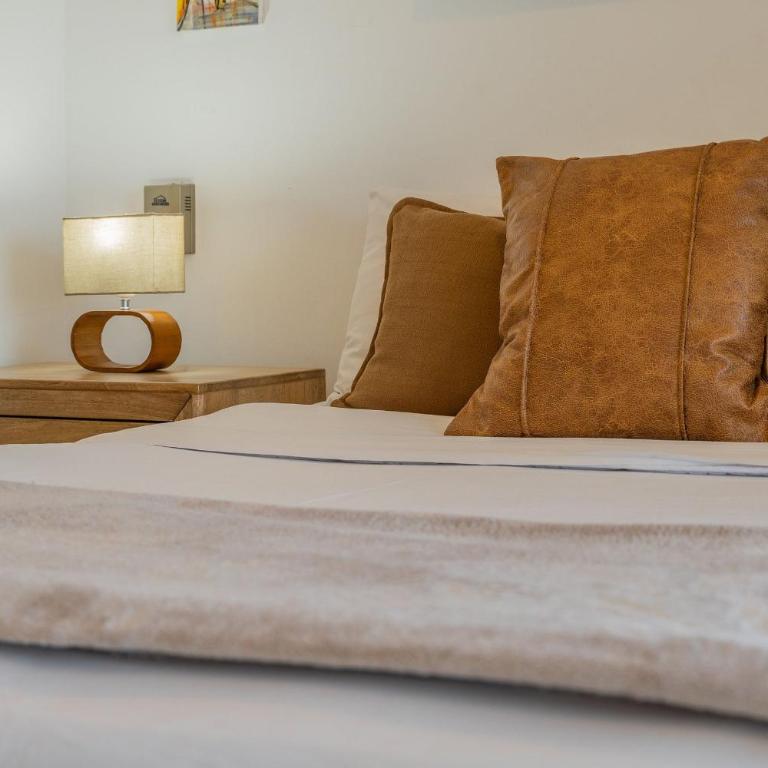 Suite Amanecer Hermoso Vista al Lago-Crespo CB736 - Studio with Balcony - 7