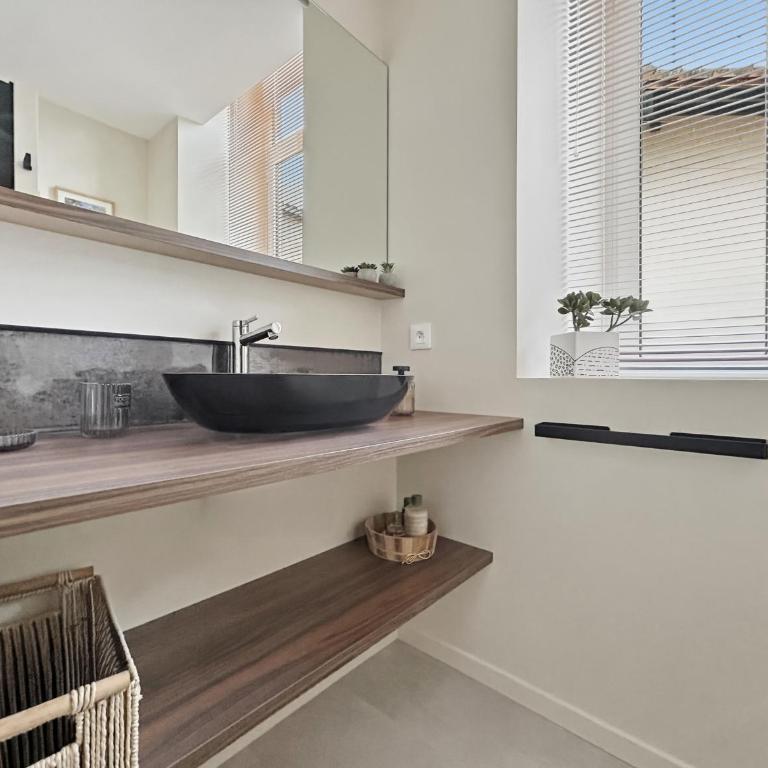 Studio lumineux avec balcon, cœur historique - Studio avec Balcon - 17