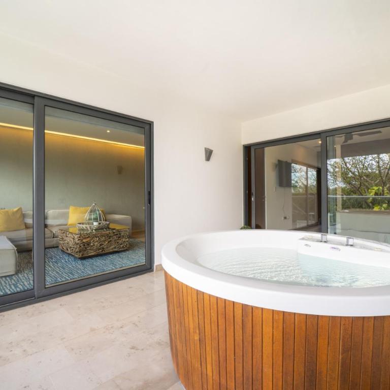 2 BR with Tub, Rooftop Pool & Gym - Cruz con Mar - Maripaz - Apartment - 16