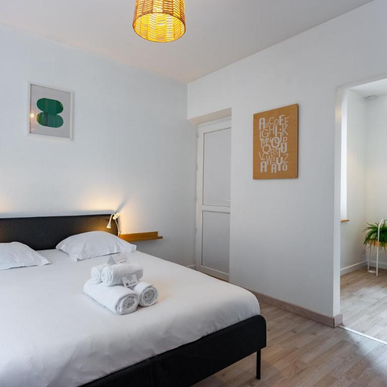 L'agréable de Pierre - 900 m de la gare - Two-Bedroom Apartment - 10