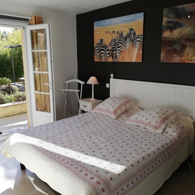 Villa tout confort, superbe vue dégagée, piscine chauffée, raccdt fibre - Maison 4 Chambres - 30