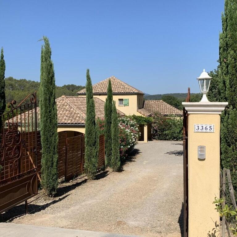 Villa tout confort, superbe vue dégagée, piscine chauffée, raccdt fibre - Maison 4 Chambres - 5