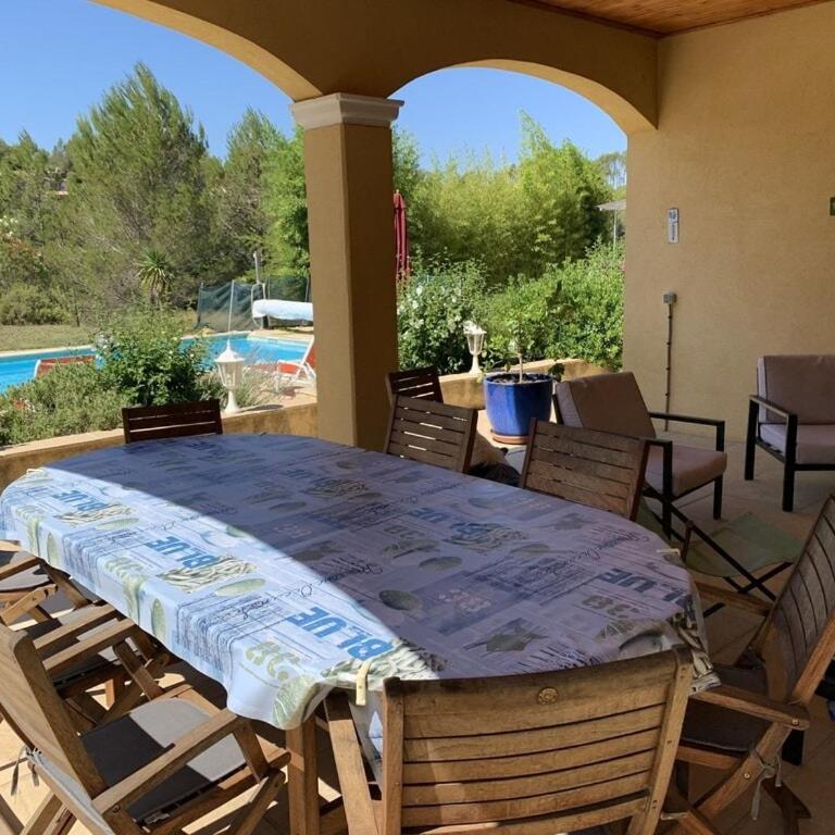 Villa tout confort, superbe vue dégagée, piscine chauffée, raccdt fibre - Maison 4 Chambres - 13