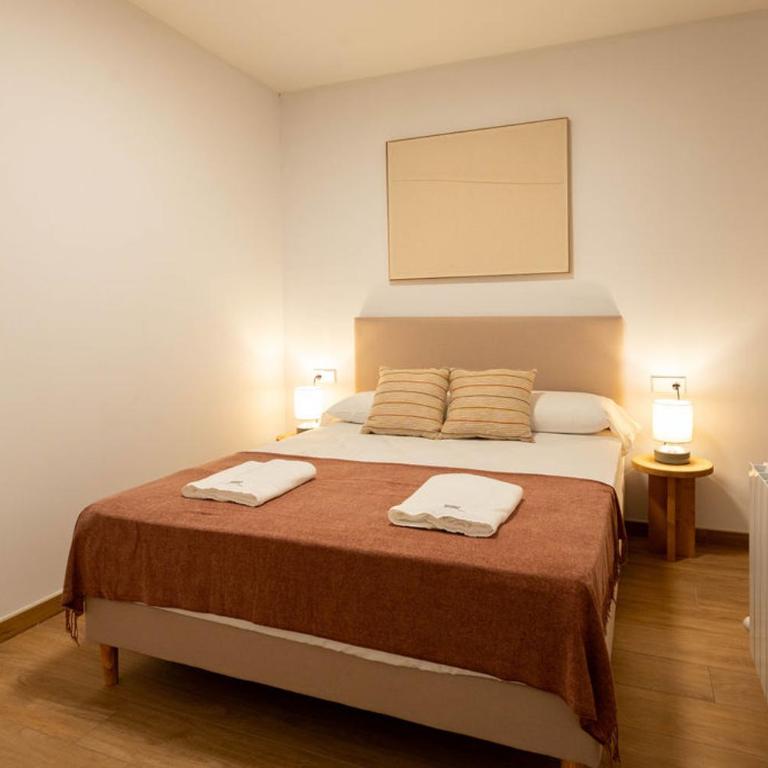 Stylish & Cozy 3-Bedroom Central Apartment with Private Balcony - Apartamento de 3 dormitorios con balcón - 2
