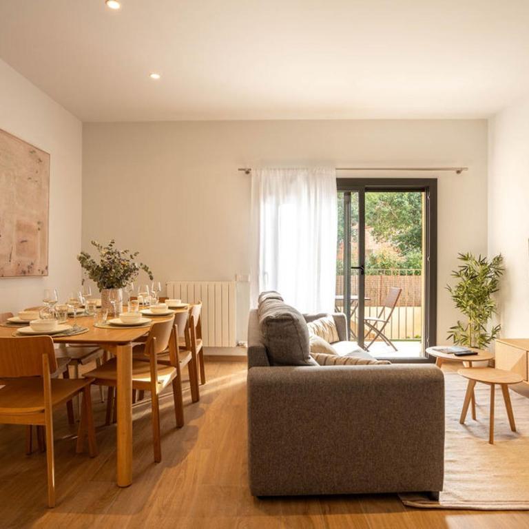 Stylish & Cozy 3-Bedroom Central Apartment with Private Balcony - Apartamento de 3 dormitorios con balcón - 5