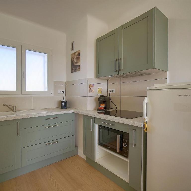 FRGK Fauvettes 1BDR Terrace, Parking, AC & Ultra-Fast Wi-Fi - Apartment mit 1 Schlafzimmer, Meerblick und Terrasse - 5