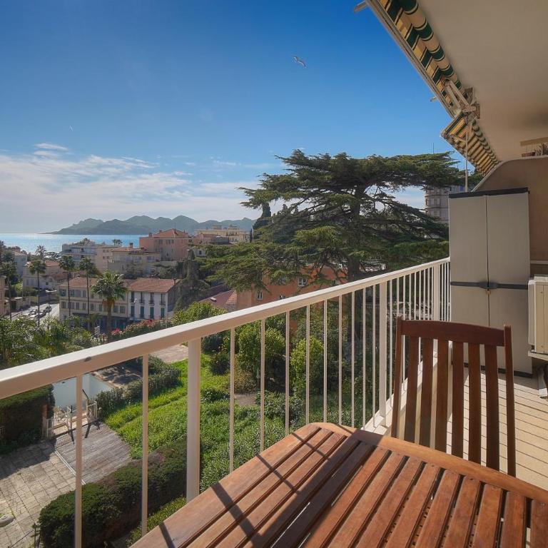 FRGK Fauvettes 1BDR Terrace, Parking, AC & Ultra-Fast Wi-Fi - Apartment mit 1 Schlafzimmer, Meerblick und Terrasse - 2