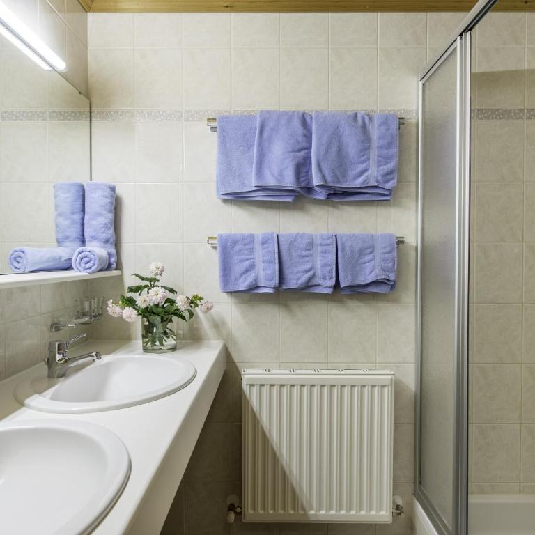 Apart Granada inklusive Silvretta Card Premium - Standard Apartment mit 2 Schlafzimmern - 3