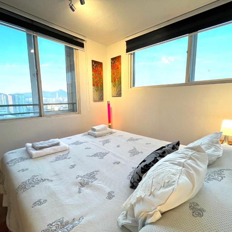 Amazing view of Santiago con parking - Two-Bedroom Apartment - 4
