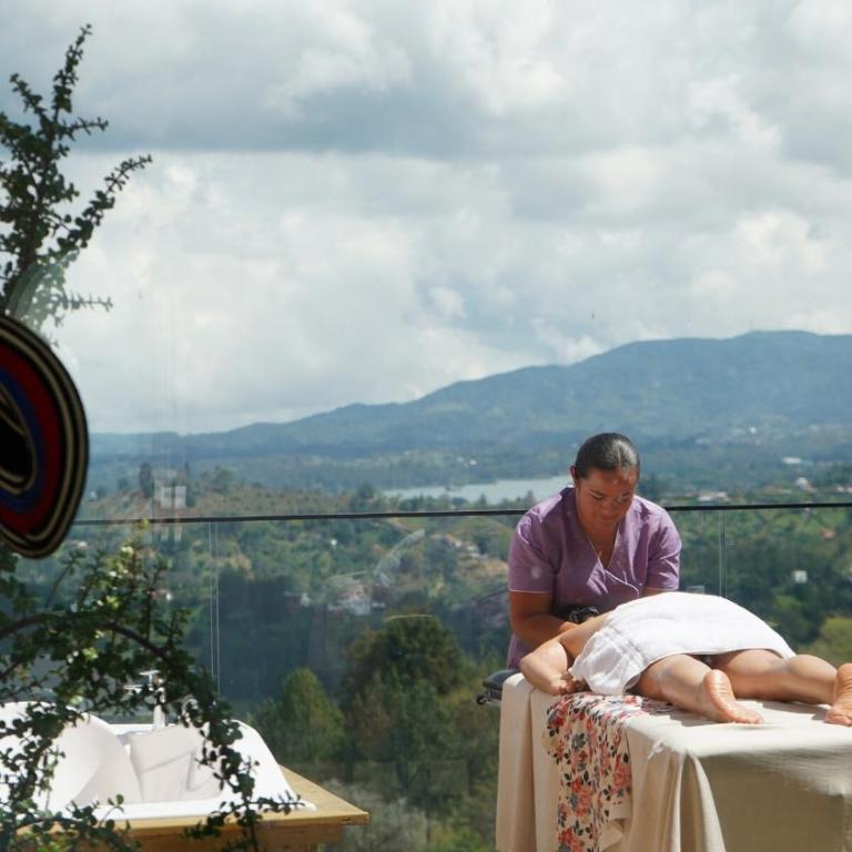 Loft de montaña con jacuzzi y chimenea,Vistas al Embalse, Montecielo - One-Bedroom Apartment - 35